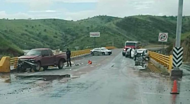 Triple choque en Nogales deja tres personas lesionadas