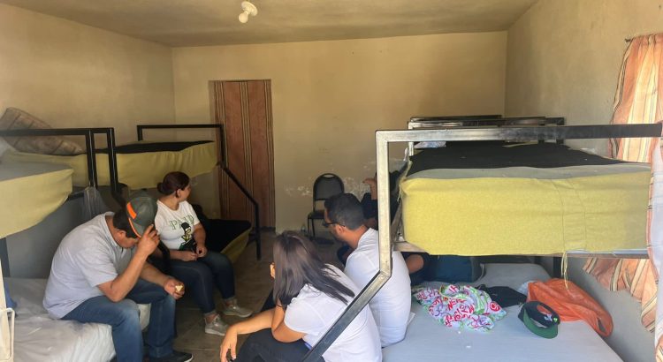 Rescatan a 63 migrantes secuestrados en Sonoyta