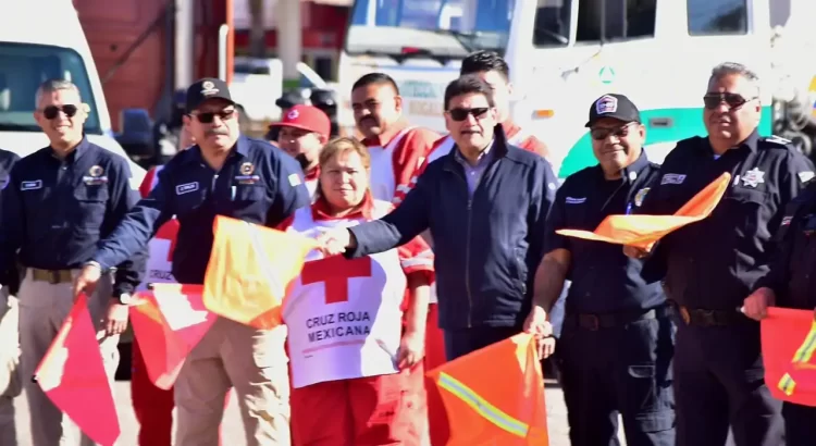 Alcalde Juan Gim Nogales da banderazo a operativo Semana Santa 2023