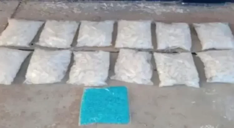 Localizan en Nogales 7 mil pastillas de fentanilo y más de 25 kilos de metanfetamina