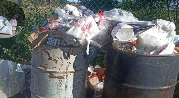 Solicitan retirar la basura por fuera de instalaciones del IMSS Nogales