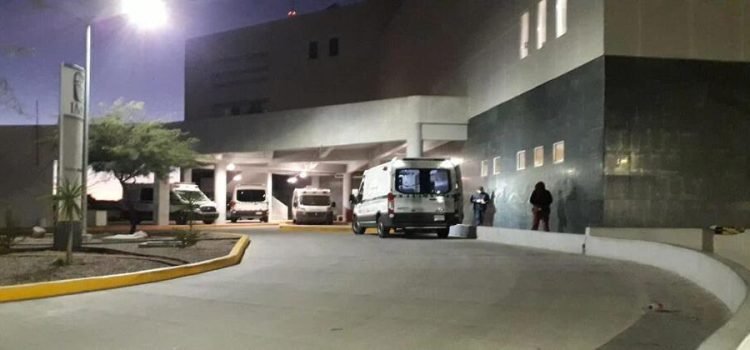 Familia intoxicada tras incendio de vehículo en cochera de domicilio
