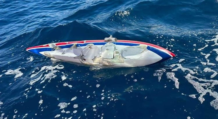 Localizan partes de la avioneta desaparecida en el Mar de Cortés