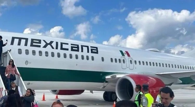 Aterriza avión de Mexicana en Tulum