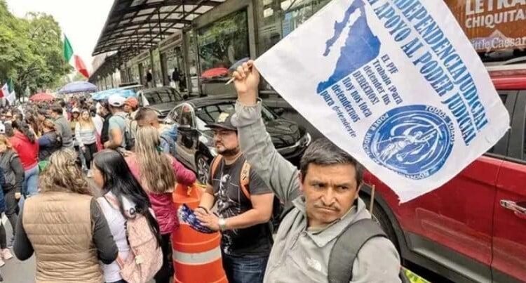 Trabajadores del Poder Judicial de la Federación acuerdan mantener el paro