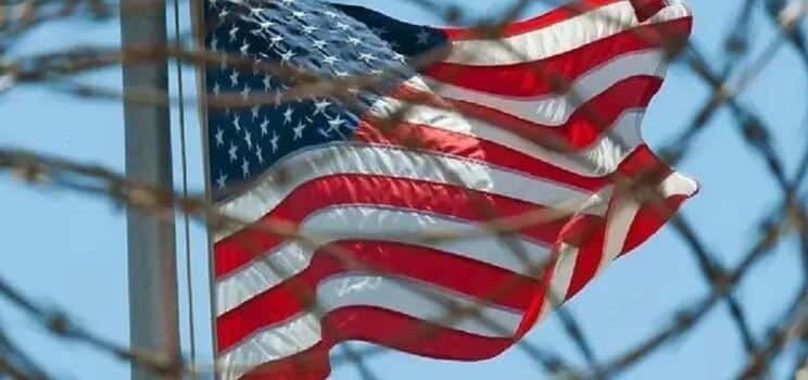 Trump ordena preparar Guantánamo para albergar a migrantes Trump ordena preparar Guantánamo para albergar a migrantes