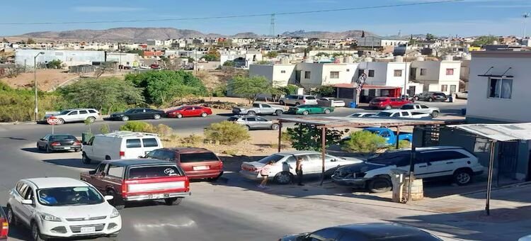 Dos personas en Nogales pierden vehículos tras caer en estafas bancarias