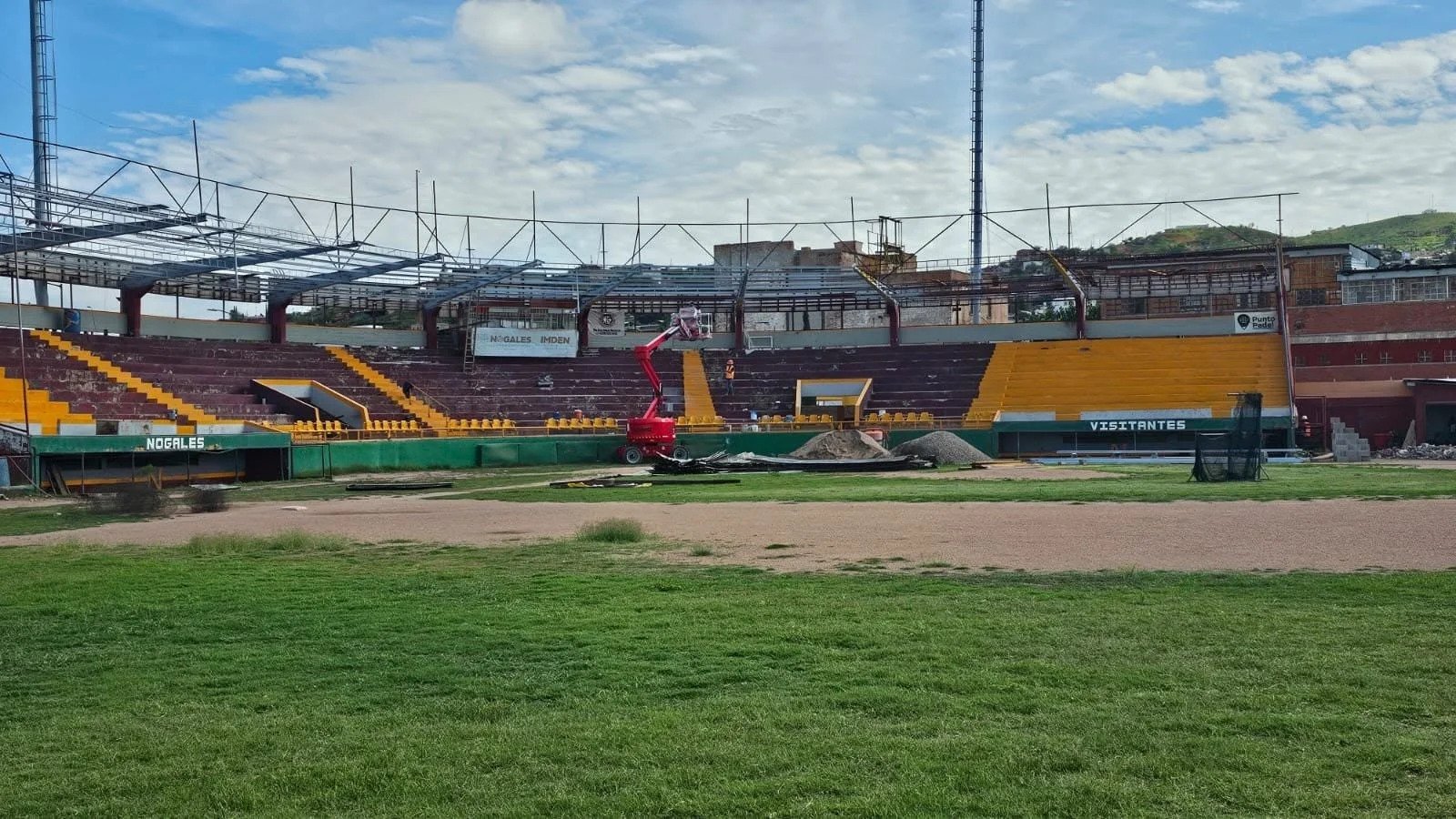 Proyectan posible ampliación del estadio Estadio Alberto Hoeffer de Nogales